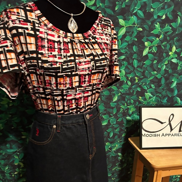 Multi-color blouse - Picture 2 of 2